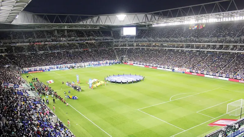 Stade de football de Suita, stade du club Gamba Osaka