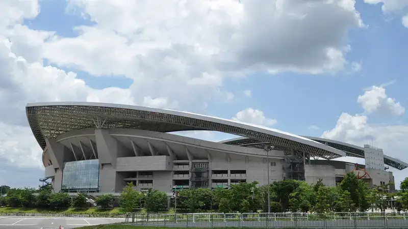 stade Saitama 2002, stade du club Urawa Red Diamonds