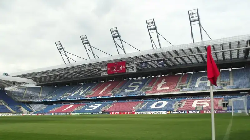 stade Henryk-Reyman, stade du club Wisła Kraków